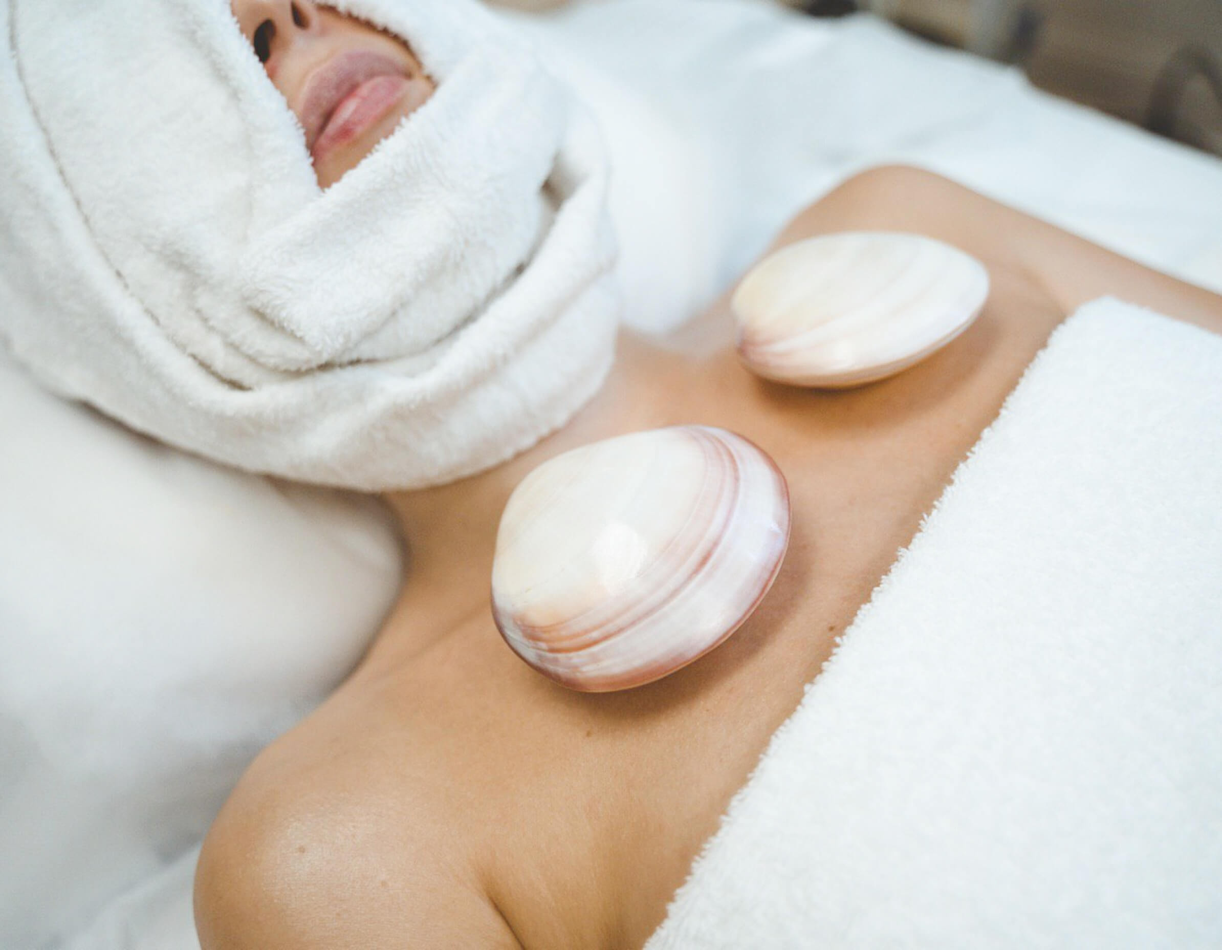 Lava Shell Facial Massage